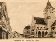 Die Innstraße beim Rathaus und der Stadtapotheke, um 1920