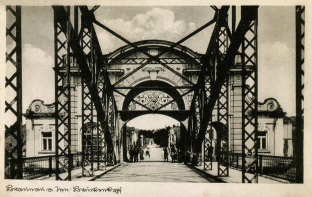 Die Rückseite des Simbacher Brückenkopfes in einer Ansicht um 1940