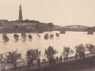 Innbrücke beim Inn-Hochwasser 1920 (Familienarchiv Lehner)