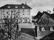 Ansicht des südlichen Flügels des Hauses Mariental mit Garten und Pavillon (Archiv Geiring)