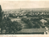 Gesamtansicht von Simbach mit Braunau im Hintergrund